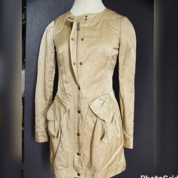 NANETTE LEPORE GOLD SILKY JACKET - Picture 2 of 8